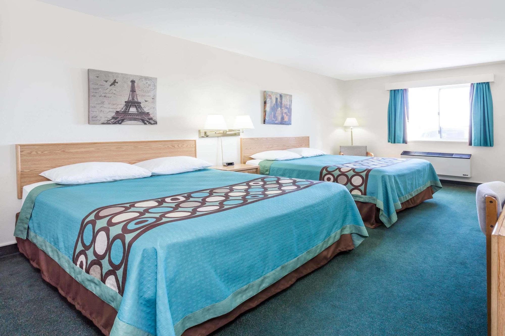 Super 8 By Wyndham Moose Jaw Sk Hotell Exteriör bild