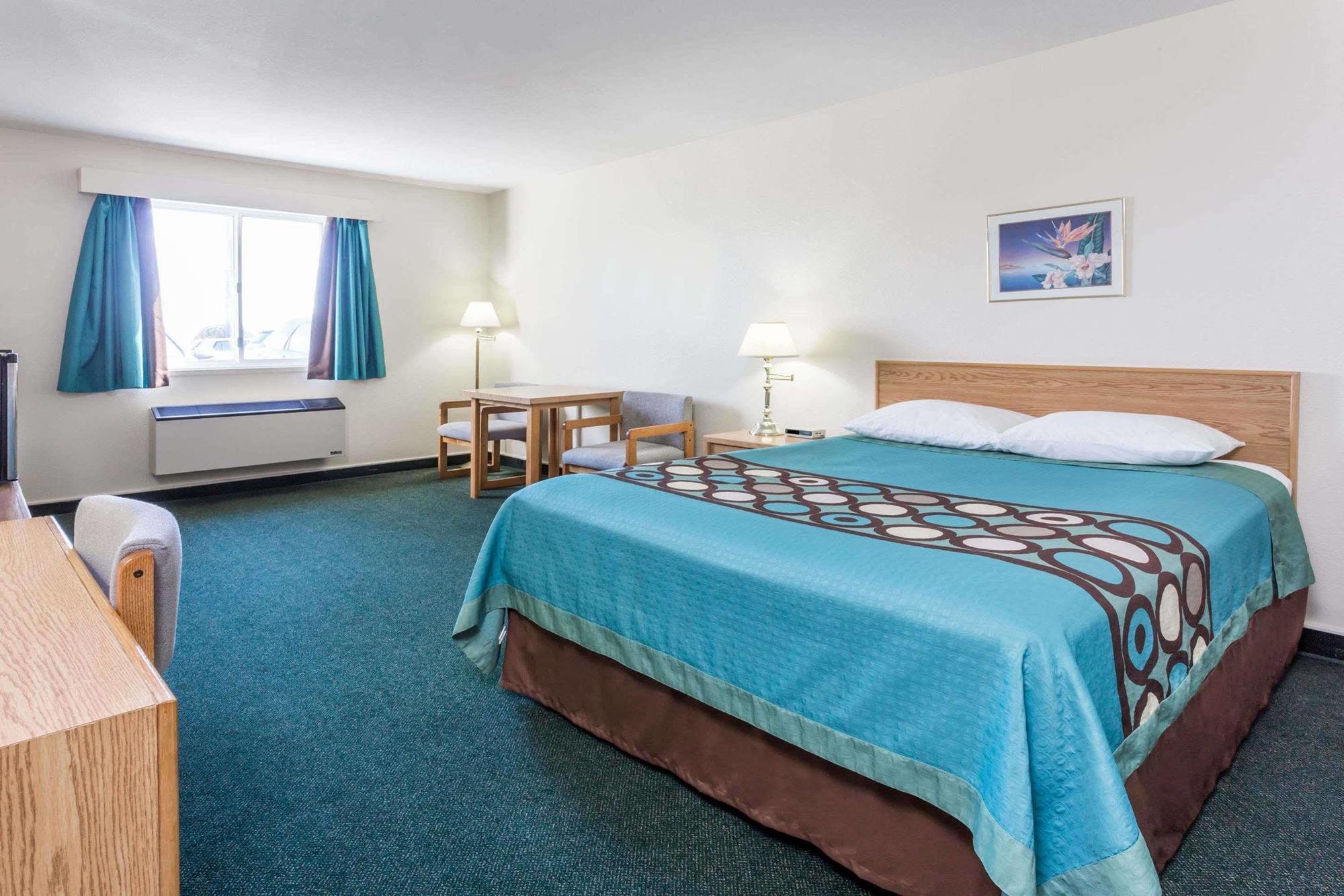 Super 8 By Wyndham Moose Jaw Sk Hotell Exteriör bild